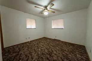 1876 Harding Ave, Akron, OH 44312 - Photo 9