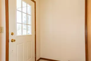 5034 Medhurst Ave, Solon, OH 44139 - Photo 3