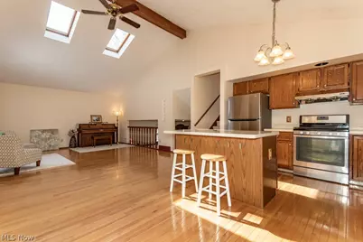 5034 Medhurst Avenue, Solon, OH 44139 - Photo 9