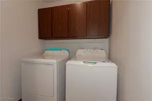 7970 Mentor Ave, Mentor, OH 44060 - Photo 17