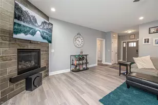 341 Cherry Rdg, Tallmadge, OH 44278 - Photo 7