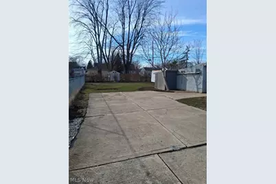 3058 Dayton Avenue, Lorain, OH 44055 - Photo 3