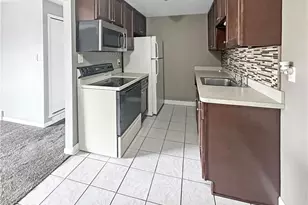 9640 Cove Dr, North Royalton, OH 44133 - Photo 7