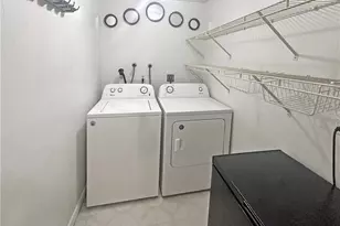 9640 Cove Dr, North Royalton, OH 44133 - Photo 9