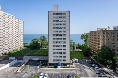 12520 Edgewater Drive #1609, Oakwood, OH 44107 - Photo 1