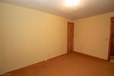 320 Elizabeth Avenue SW, Massillon, OH 44646 - Photo 9