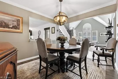 637 Hunters Trail, Akron, OH 44313 - Photo 31