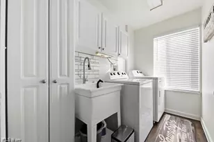 637 Hunters Trail, Akron, OH 44313 - Photo 39