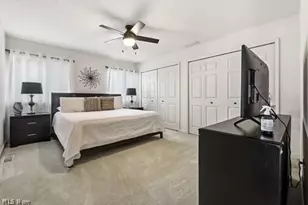 637 Hunters Trail, Akron, OH 44313 - Photo 25