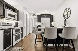 637 Hunters Trail, Akron, OH 44313 - Photo 19