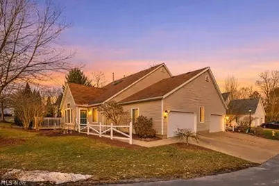 637 Hunters Trail, Akron, OH 44313 - Photo 1