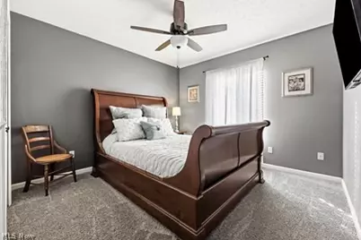 637 Hunters Trail, Akron, OH 44313 - Photo 37