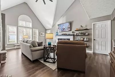 637 Hunters Trail, Akron, OH 44313 - Photo 27