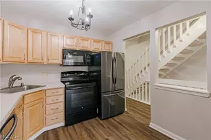 1695 Red Maple Ct, Streetsboro, OH 44241 - Photo 9