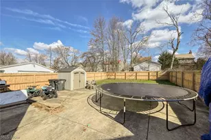 869 Packard Dr, Akron, OH 44320 - Photo 23