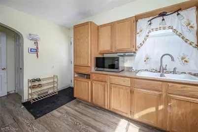 869 Packard Drive, Akron, OH 44320 - Photo 9