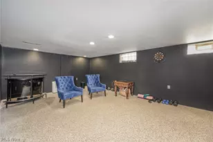 869 Packard Dr, Akron, OH 44320 - Photo 19