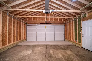 807 E 3rd St, Salem, OH 44460 - Photo 33