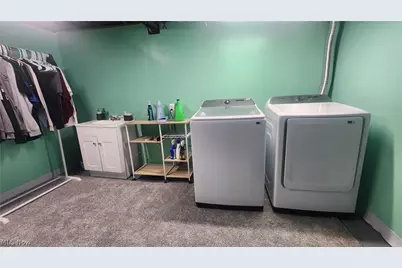 237 7th Street NW, New Philadelphia, OH 44663 - Photo 25