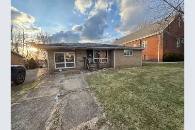 333 Woodlawn Road, Steubenville, OH 43952 - Photo 1