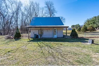 3236 Young Avenue NW, Massillon, OH 44647 - Photo 3