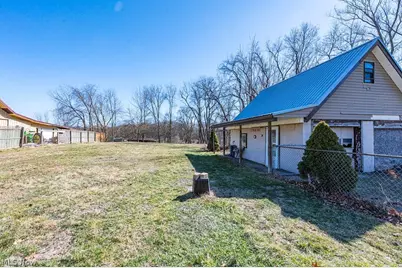 3236 Young Avenue NW, Massillon, OH 44647 - Photo 11