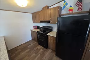 135 Inglewood Pl, Elyria, OH 44035 - Photo 11