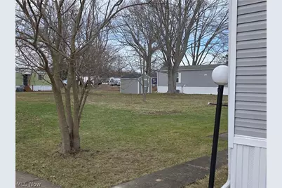 135 Inglewood Place, Elyria, OH 44035 - Photo 23