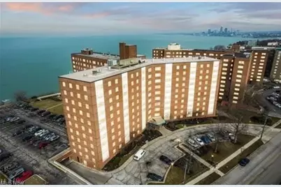 11850 Edgewater Drive #701, Oakwood, OH 44107 - Photo 1