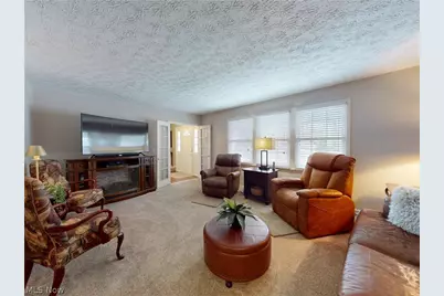 8330 Paddock Court, Mentor, OH 44060 - Photo 3