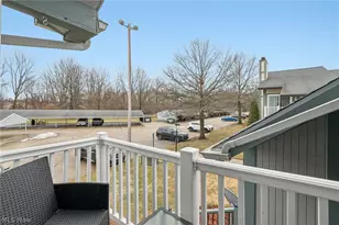 9024 Portage Pointe Dr, Streetsboro, OH 44241 - Photo 3