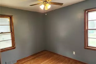 18990 Raymond St, Maple Heights, OH 44137 - Photo 7