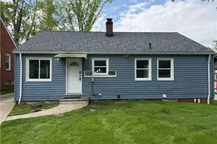 18715 Libby Rd, Maple Heights, OH 44137 - Photo 5