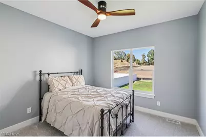 6579 Hathaway Road, Valleyview, OH 44125 - Photo 11