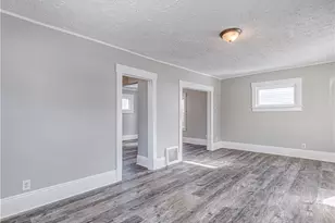 207 Denver St, Akron, OH 44305 - Photo 7