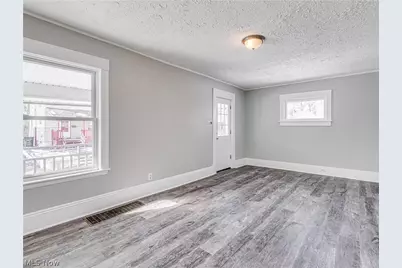 207 Denver Street, Akron, OH 44305 - Photo 5