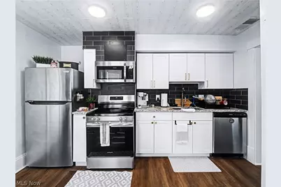 37931 Vine Street, Willoughby Hills, OH 44094 - Photo 29