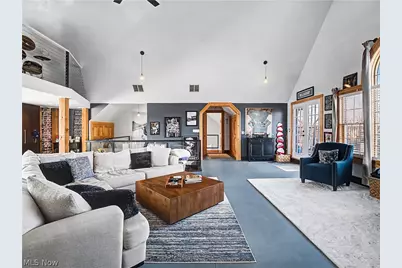 37931 Vine Street, Willoughby Hills, OH 44094 - Photo 13