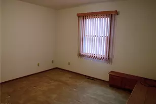 612 S Monroe St, Millersburg, OH 44654 - Photo 17