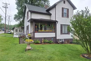 893 Maxwell Ave, Millersburg, OH 44654 - Photo 1