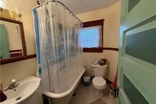 893 Maxwell Ave, Millersburg, OH 44654 - Photo 15