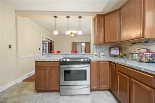 31 Medford Ave, Akron, OH 44310 - Photo 15