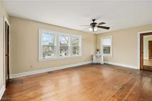 31 Medford Ave, Akron, OH 44310 - Photo 17