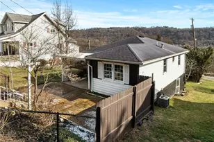 1408 N 9th St, Martins Ferry, OH 43935 - Photo 3