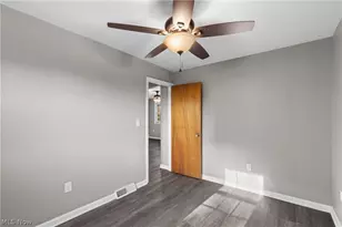 1408 N 9th St, Martins Ferry, OH 43935 - Photo 17