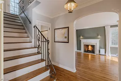 19419 Scottsdale Boulevard, Huber Heights, OH 44122 - Photo 3