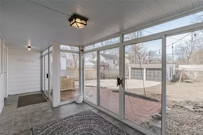 19419 Scottsdale Boulevard, Huber Heights, OH 44122 - Photo 39