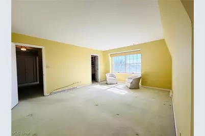 2950 Ash Meadows Boulevard, Zanesville, OH 43701 - Photo 23