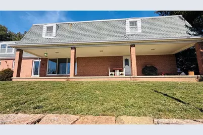 2950 Ash Meadows Boulevard, Zanesville, OH 43701 - Photo 9