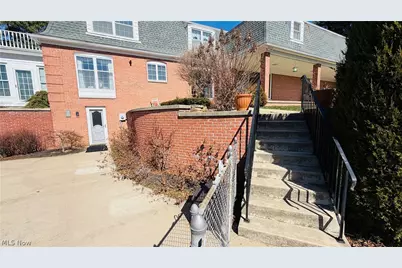 2950 Ash Meadows Boulevard, Zanesville, OH 43701 - Photo 5